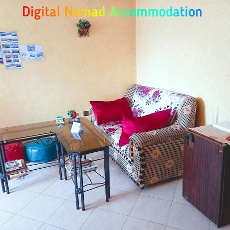 Aertisticspace In The Center 4Bunk Dormroom Танжер Екстериор снимка