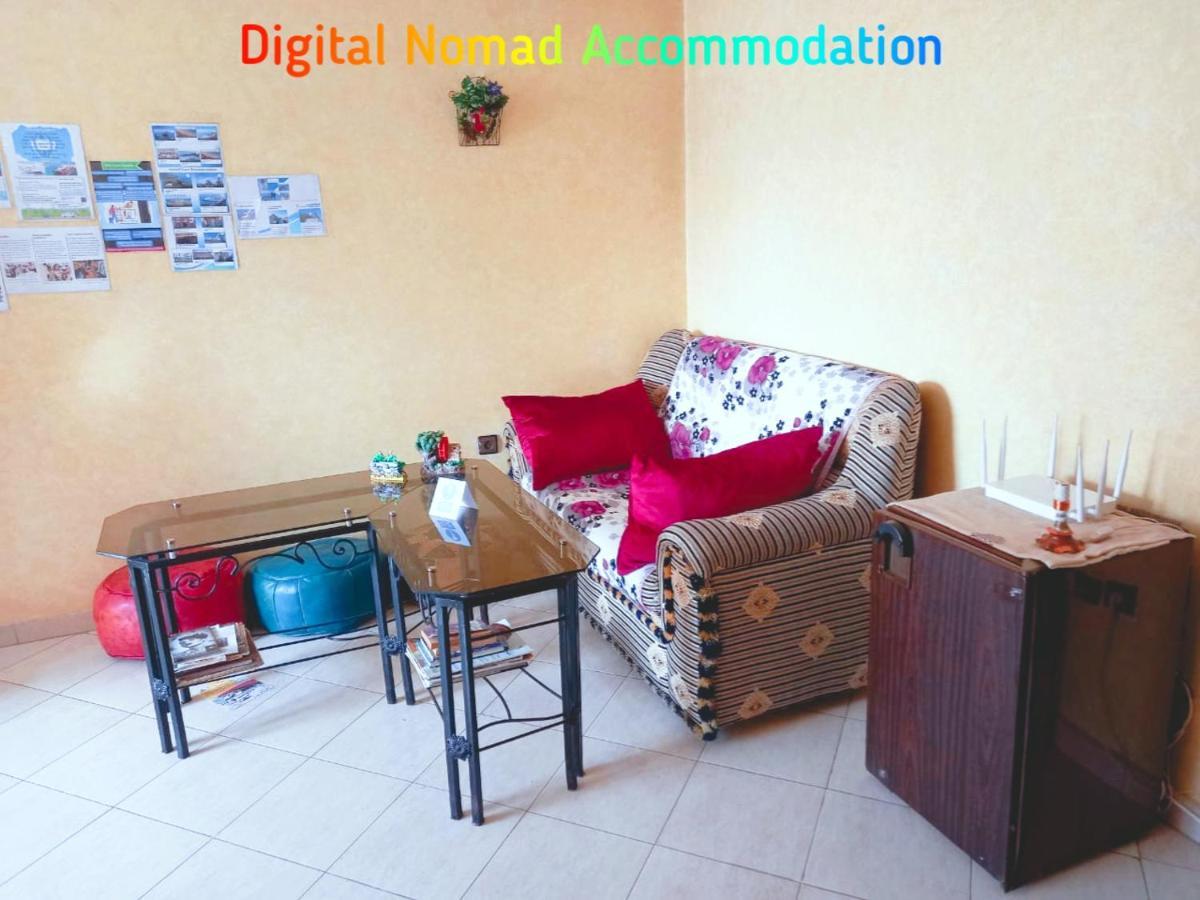 Aertisticspace In The Center 4Bunk Dormroom Танжер Екстериор снимка